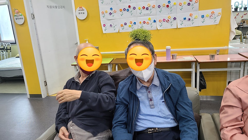 235149625_Ij4016DZ_f54fc01da0b9cbd03a1b3da6090ee07d45476eb5.jpg 이미지크게보기