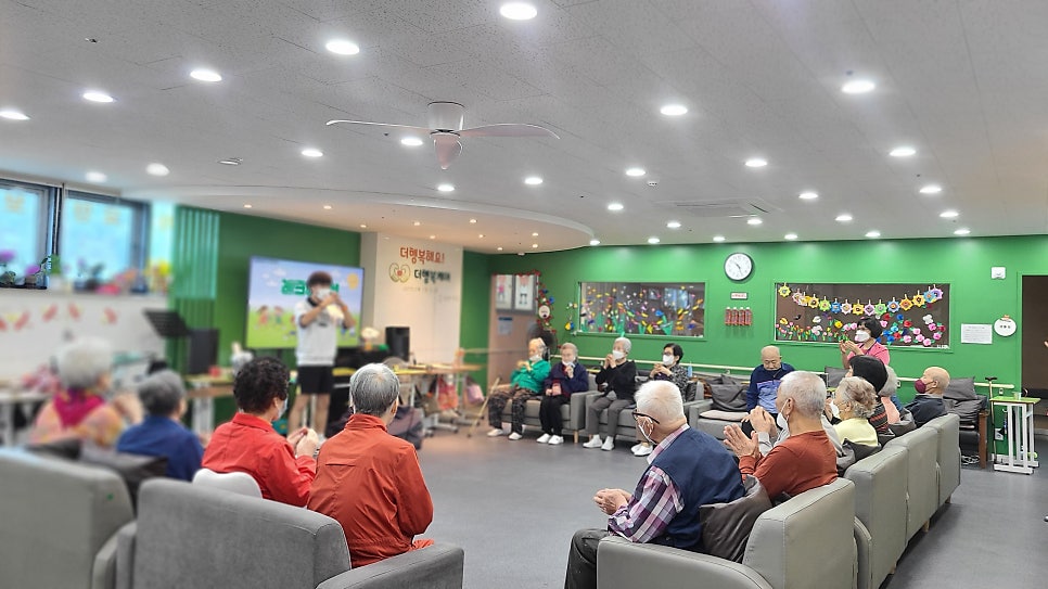 235149625_NSR9dfUB_c31b5f5a07e8dd1669530b324c8bb6eeaf4dc45b.jpg 이미지크게보기